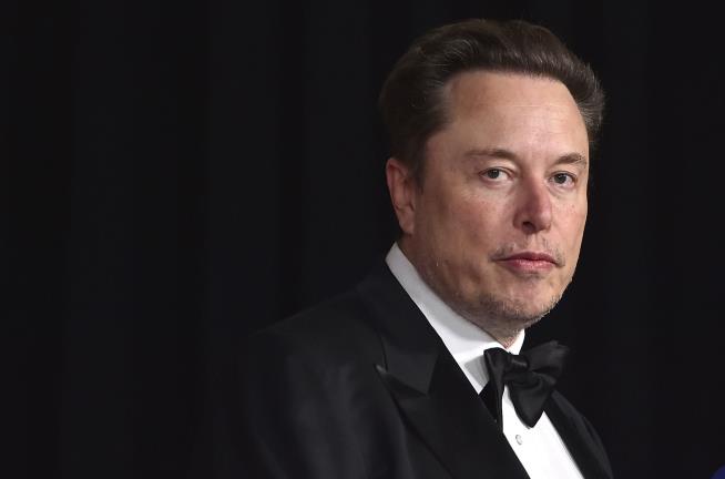 Rivals: Musk's Space Efforts Are No 'Accidental Monopoly'