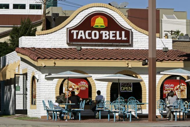 There's a Black Market for Taco Bell Art