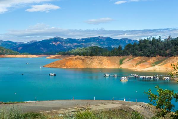 3K College Students Left Garbage Pile at California Lake