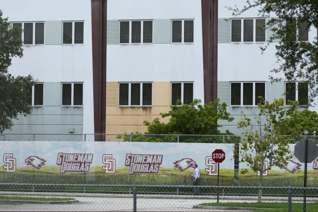 After 6 Years, Site of School Massacre Is Being Demolished