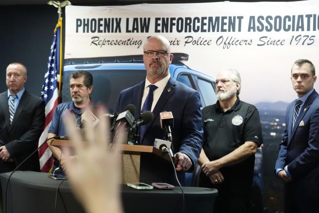 US Report: Excessive Force, Bias Prevalent in Phoenix Police