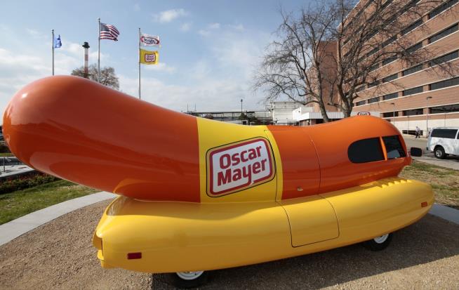 Famous Giant Hot Dog Rolls Over on Illinois Highway