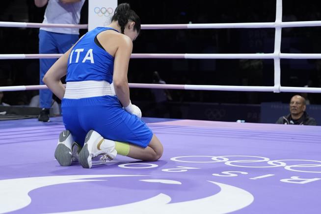 Boxer Quits Match Against Opponent Facing Gender Doubts