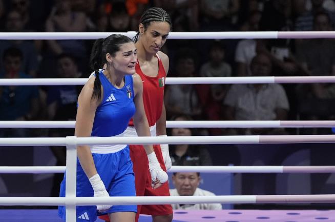 Olympic Boxer Sticks Up for Rival in Gender Hubbub