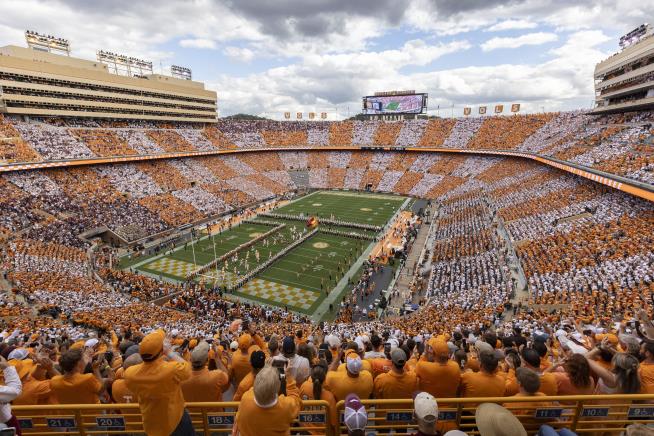 Tennessee Strikes Big Deal but Will Keep Stadium's Name