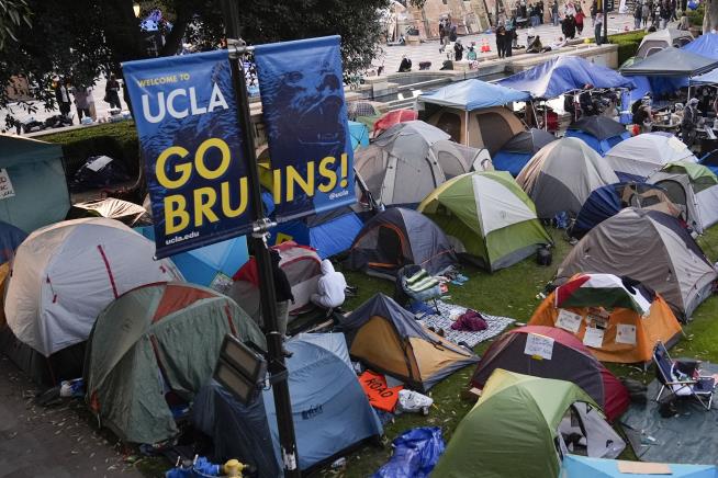 Judge Blocks Protesters From Hindering Jewish Students at UCLA