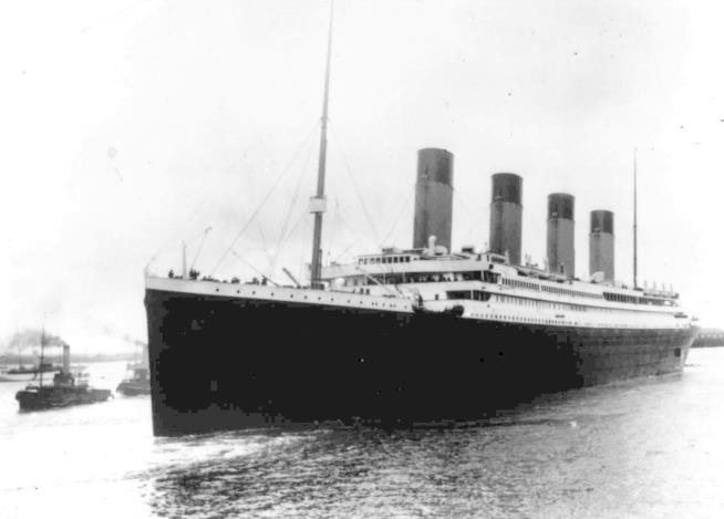 In a Secret Warehouse, a Trove of Titanic Artifacts