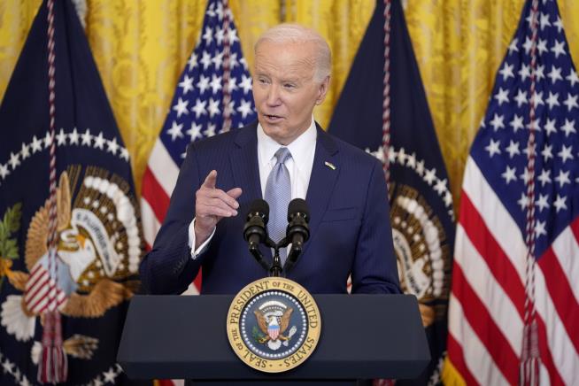 Judge Pauses Biden's 'Keep Families Together' Program