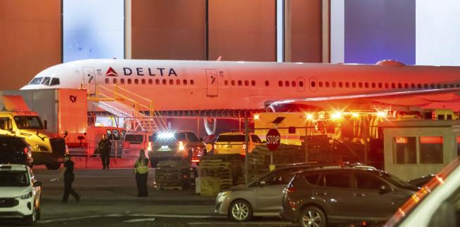 2 Dead in Tire Explosion at Delta Air Lines Facility