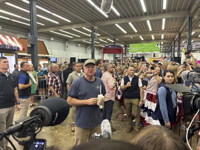 Tim Walz Has Some Snacks at Minnesota State Fair