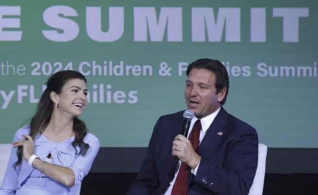 DeSantis Has Officers Question People Who Signed Petitions