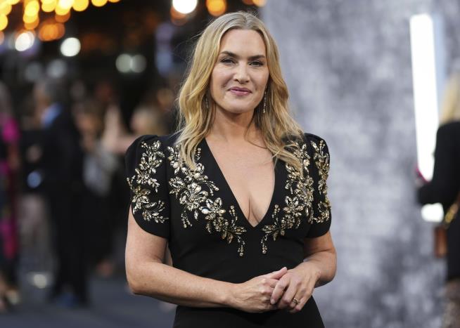 Kate Winslet: Women Should Be Proud to Have 'Rolls'