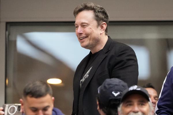 Elon Musk to Taylor Swift: 'I Will Give You a Child'