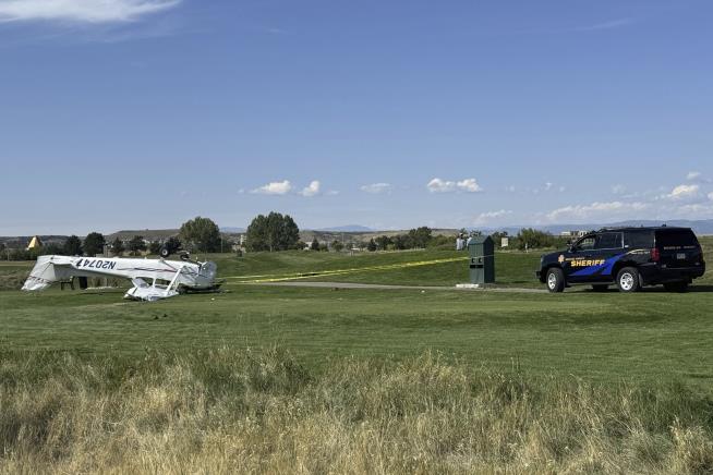 Small Plane Crashes on Denver Golf Course