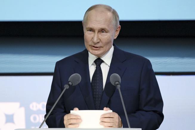 Putin: Missile Deal Could Mean War