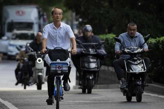 China to Raise Retirement Age Starting Next Year