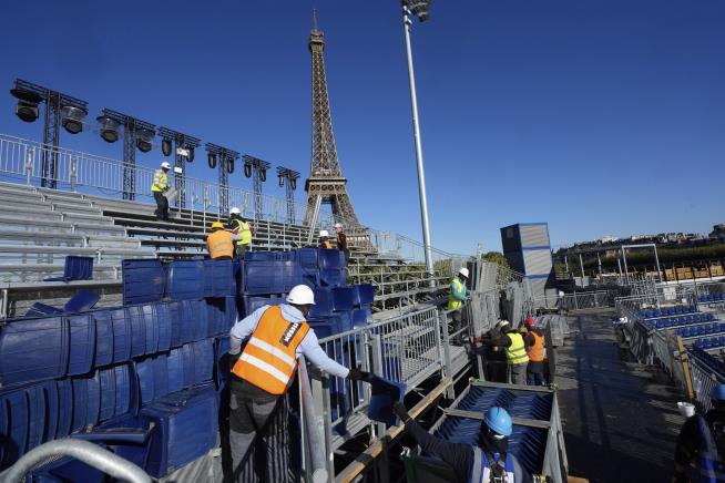 Paris Celebrates Summer Games With One Last Event