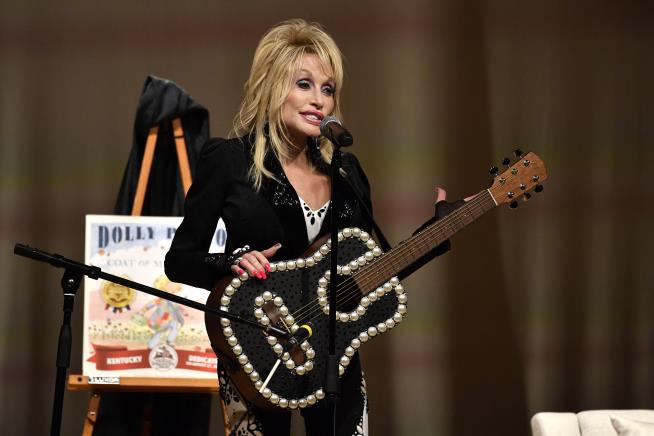 Dolly Parton Responds to Beyonce's Zero CMA Nods