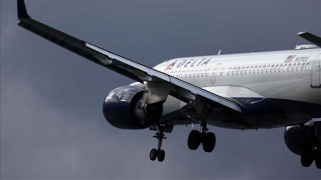 On Delta Flight, Passengers' Ears, Noses Started Bleeding