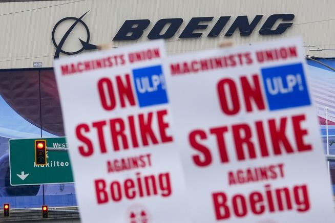 Boeing Makes Final Offer to Striking Machinists