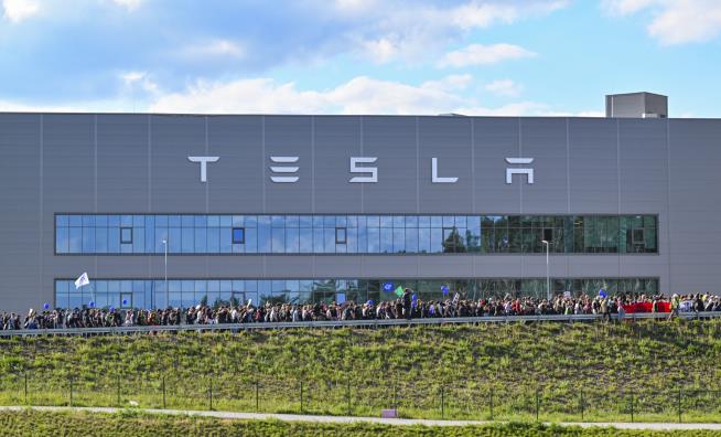 Tesla Sends Bosses to Check Up on Sick Workers