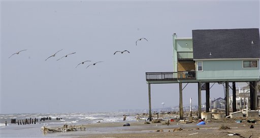 In Galveston, the Sea Keeps Coming. So Do the Condos