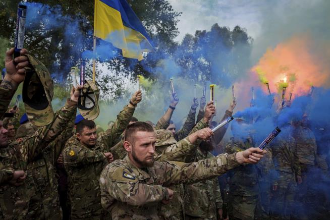 Ukraine Raids Concert, Bars to Find Eligible Recruits