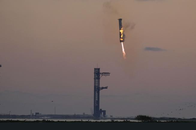 SpaceX Catches Returning Booster With 'Chopsticks'