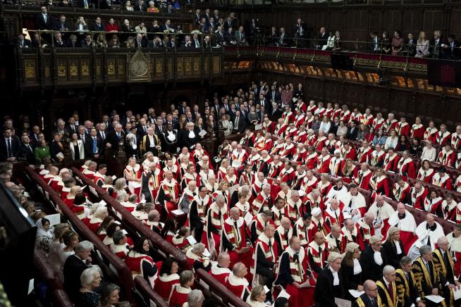 Historic Vote May End Aristocrats' Role in Parliament