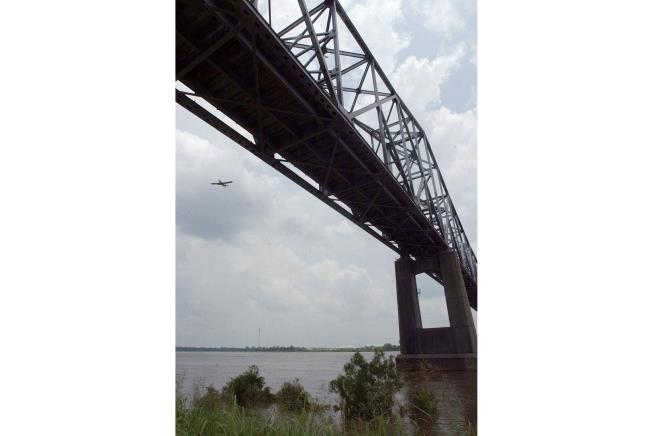 $635M Allocated to Modernize Bridges Across 19 States