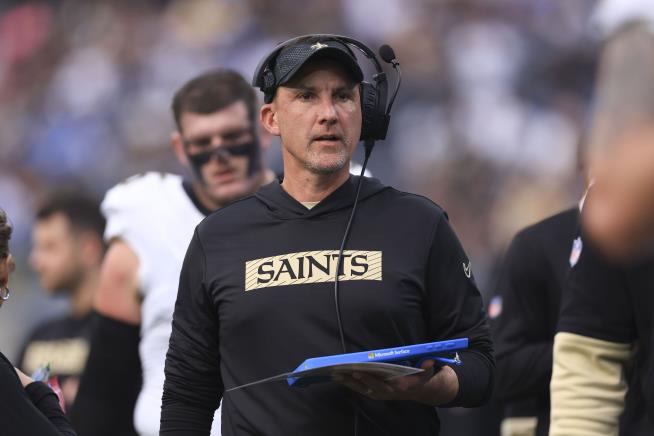 Saints Dismiss Coach Dennis Allen After 7 Losses