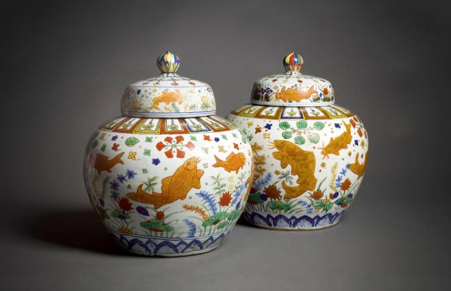 Pair of Porcelain Jars Sells for $12.5M