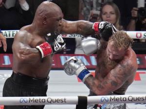 Jake Paul Beats Mike Tyson by Unanimous Decision