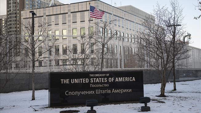 In Rare Move, US Shuts Its Kyiv Embassy