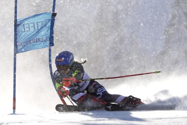 Shiffrin Crashes Seeking 100th World Cup Victory