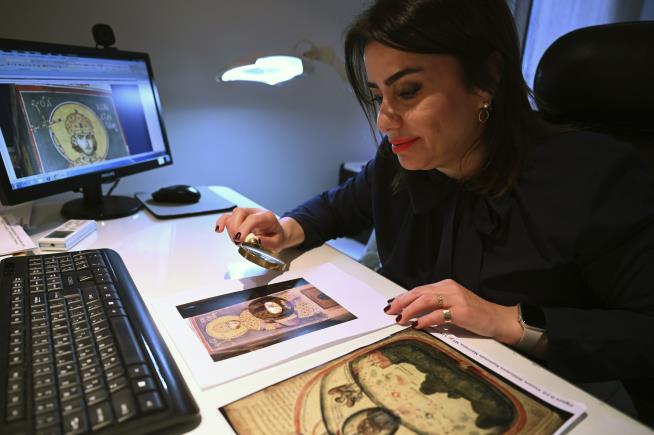 700-Year-Old Manuscript Unmasks a Legendary Painter