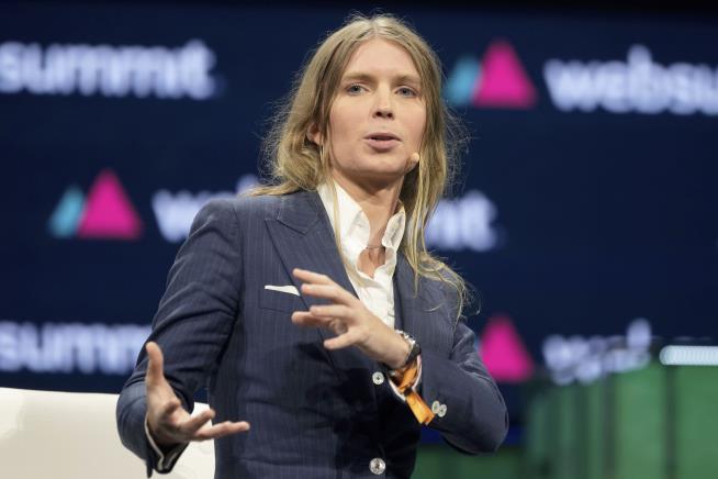 Chelsea Manning Arrested in Bathroom Protest at US Capitol