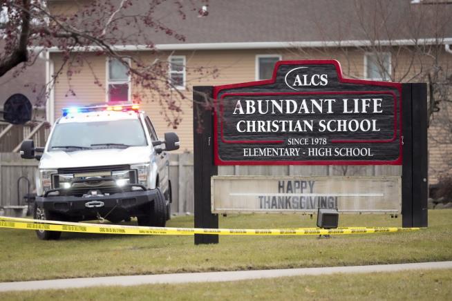 Report: School Shooter Was 17-Year-Old Girl