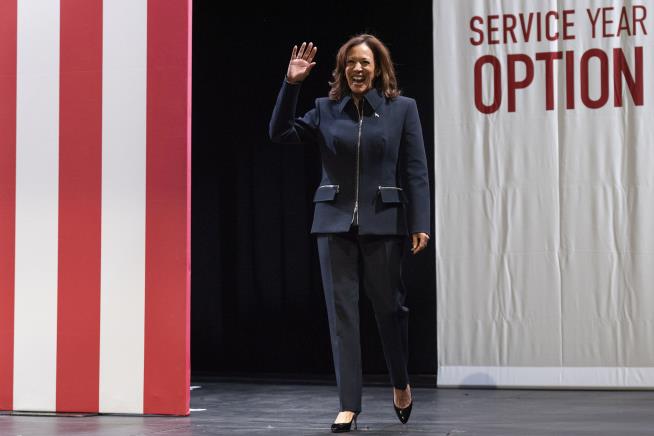 Harris Tells Supporters to 'Stay in the Fight'