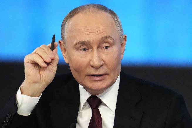 Putin Speaks on Ukraine, Syria in Annual Address