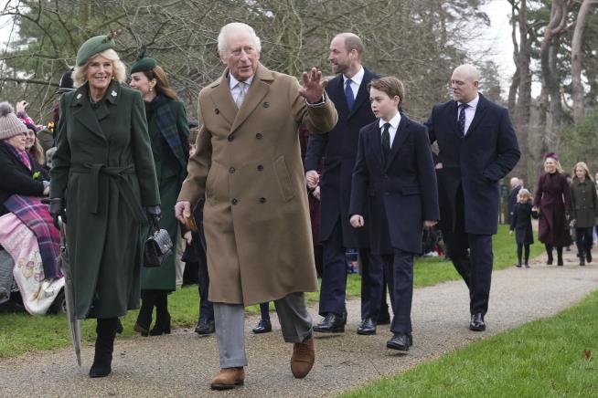 In Christmas Address, Charles Thanks His Doctors