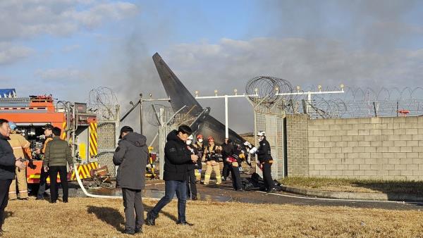 At Least 28 Dead in South Korea Plane Crash