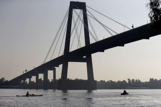 Tugboat Sinks After Mississippi River Collision