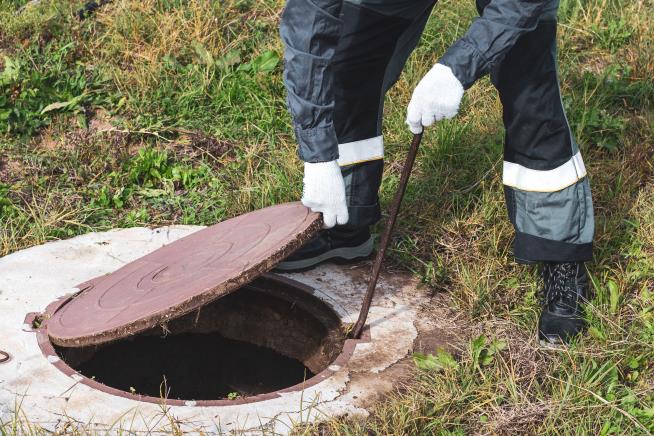 Muckraking Reporter's Body Found in a Septic Tank