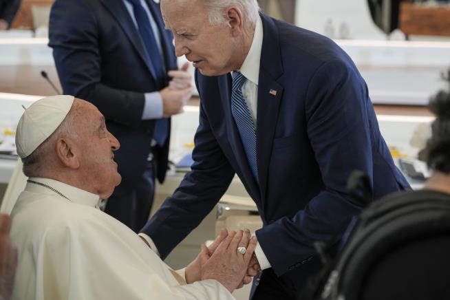 Biden Bestows Honor on Pope During Phone Call