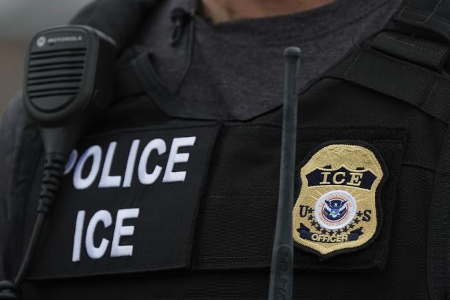 ICE Plans to Start Raids on Tuesday in Chicago