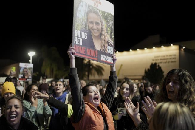 Hamas Gave Freed Israeli Hostages 'Gift Bags'