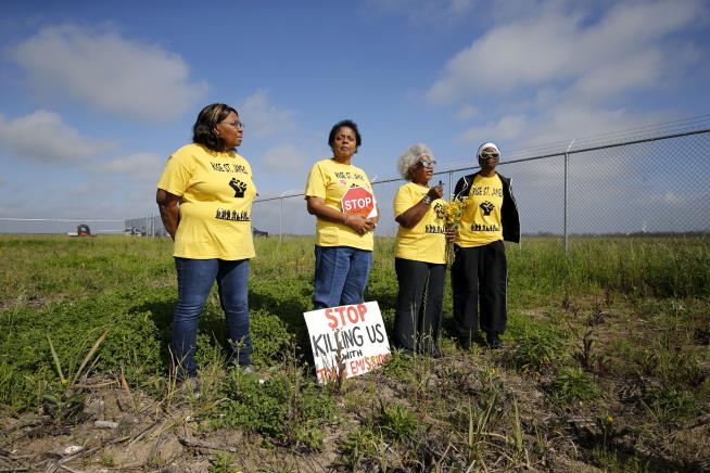 Trump Dismantles Biden's Environmental Justice Policies