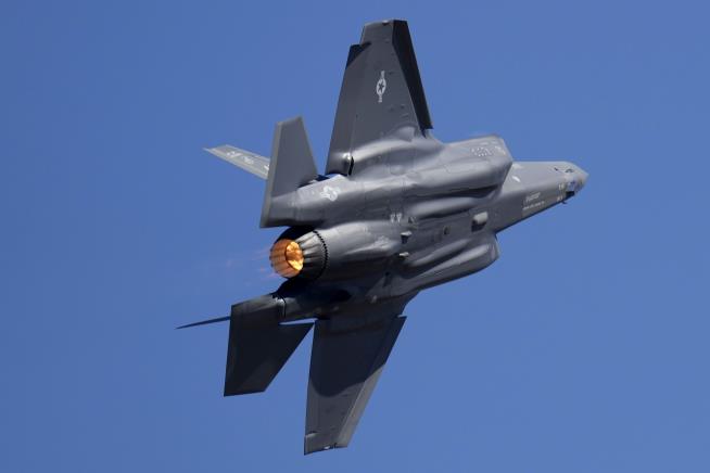 F-35 Fighter Jet Crashes in Alaska