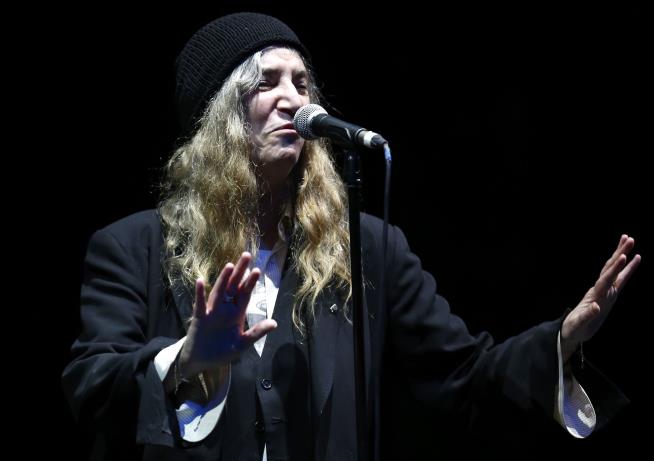 Patti Smith Collapses on Stage in Brazil, Apologizes to Fans